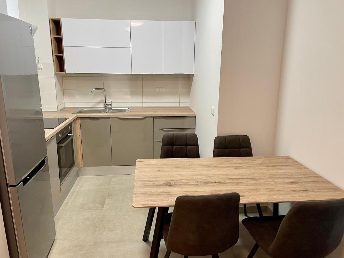Apartment Diana Zara Parking Free Εξωτερικό φωτογραφία