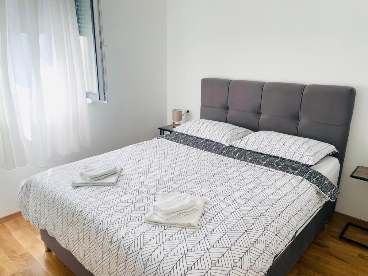 Apartment Diana Zara Parking Free Εξωτερικό φωτογραφία